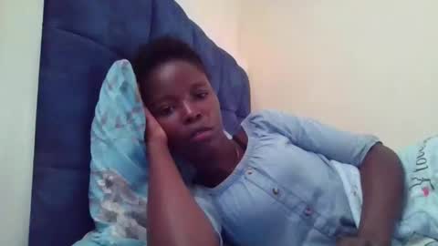 pretty_petite_ebony online show from November 2025 02:17:02 PM