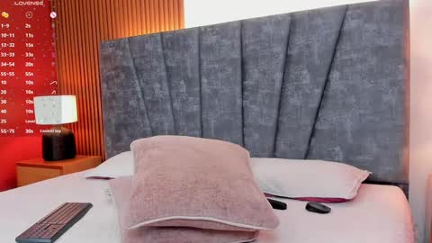 Snapshot of pretty_sunlight_ chatting on February 2025 02:12:02 AM Daisy Flower online show from February 2025 02:12:02 AM