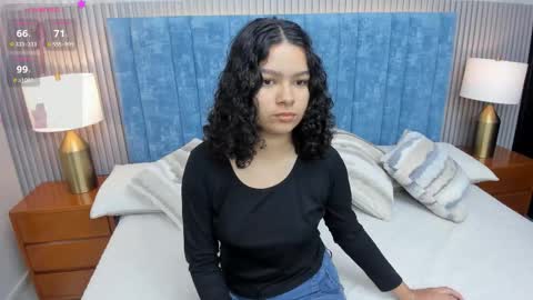 Snapshot of pretty_sunlight_ chatting on November 2025 01:48:02 AM Daisy Flower online show from November 2025 01:48:02 AM