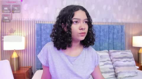 Snapshot of pretty_sunlight_ chatting on November 2025 01:37:02 AM Daisy Flower online show from November 2025 01:37:02 AM