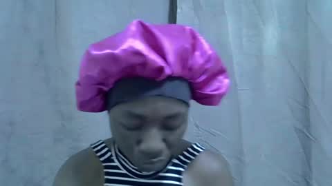 Snapshot of pretty_swirl chatting on February 2026 09:46:01 PM Twirl online show from February 2026 09:46:01 PM