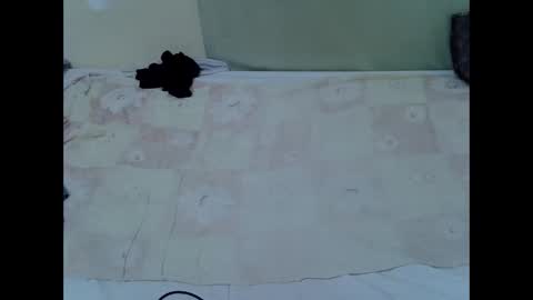 Snapshot of pretty_swirl chatting on April 2026 10:59:02 PM Twirl online show from April 2026 10:59:02 PM
