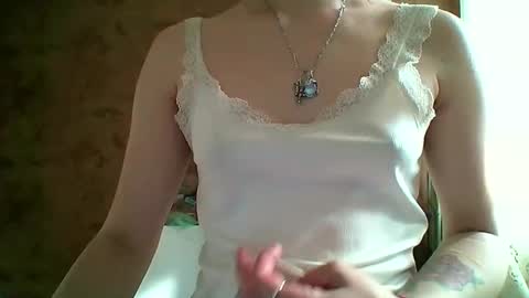 Bella online show from May 2026 04:28:02 AM