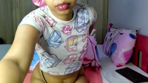 Snapshot of prettybigclit_ebony chatting on October 2025 08:07:01 PM prettybigclit_ebony online show from October 2025 08:07:01 PM