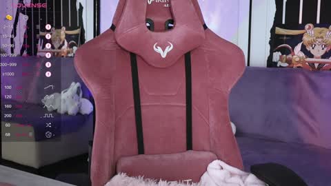 Snapshot of prettybones chatting on December 2024 11:39:02 AM Violet online show from December 2024 11:39:02 AM