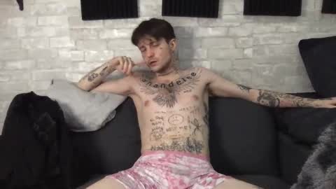 Snapshot of prettyboyszn chatting on January 2025 04:29:01 AM pretty boy online show from January 2025 04:29:01 AM