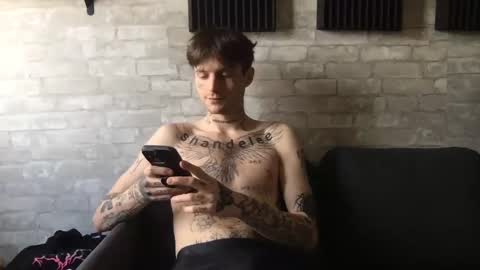 Snapshot of prettyboyszn chatting on January 2025 05:26:01 PM pretty boy online show from January 2025 05:26:01 PM