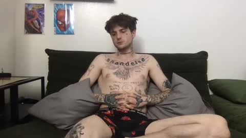 Snapshot of prettyboyszn chatting on September 2025 04:38:01 AM pretty boy online show from September 2025 04:38:01 AM