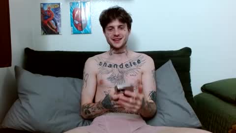 Snapshot of prettyboyszn chatting on September 2025 04:05:02 AM pretty boy online show from September 2025 04:05:02 AM