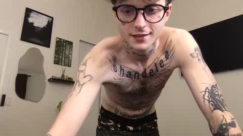 pretty boy online show from January 2026 03:01:02 AM