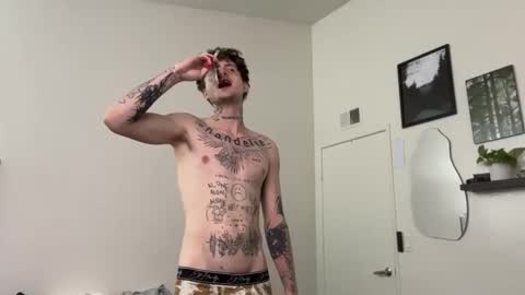 pretty boy online show from May 2026 04:52:02 AM