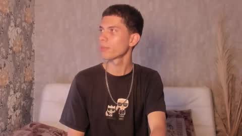 Snapshot of prettyboyy_13 chatting on November 2025 07:49:02 PM Camilo online show from November 2025 07:49:02 PM