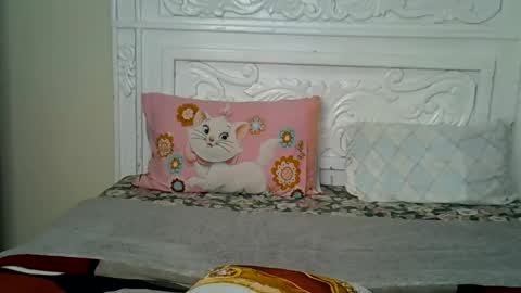 Snapshot of prettybunnny chatting on October 2025 03:36:01 PM Bunny online show from October 2025 03:36:01 PM