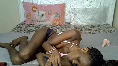 Snapshot of prettybunnny chatting on October 2025 03:14:02 PM Bunny online show from October 2025 03:14:02 PM