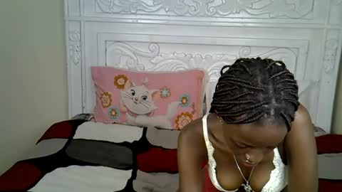 Snapshot of prettybunnny chatting on November 2025 03:32:02 PM Bunny online show from November 2025 03:32:02 PM