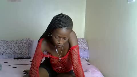 Snapshot of prettybunnny chatting on February 2026 03:37:02 PM Bunny online show from February 2026 03:37:02 PM