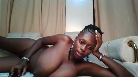 prettydulce online show from November 2025 03:46:02 PM