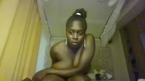 Snapshot of prettydulce chatting on March 2026 01:27:01 PM prettydulce online show from March 2026 01:27:01 PM