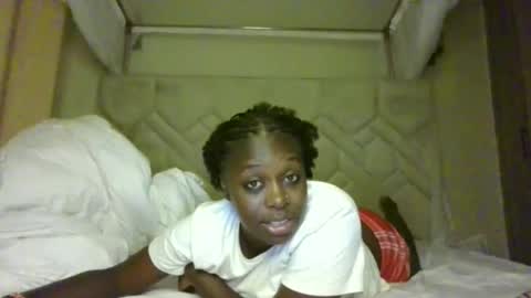 Snapshot of prettydulce chatting on March 2026 11:27:02 PM prettydulce online show from March 2026 11:27:02 PM