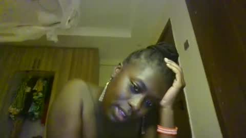 prettydulce online show from May 2026 02:21:02 PM