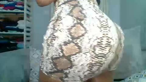 Snapshot of prettyela chatting on September 2025 12:43:02 AM PrettyEla online show from September 2025 12:43:02 AM