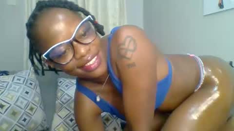 Snapshot of prettyela chatting on January 2026 10:34:02 PM PrettyEla online show from January 2026 10:34:02 PM