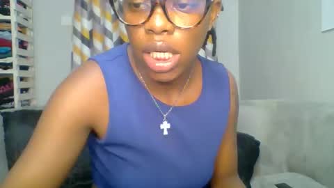 Snapshot of prettyela chatting on February 2026 12:39:01 AM PrettyEla online show from February 2026 12:39:01 AM