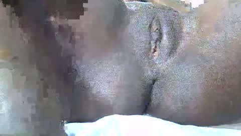 Snapshot of prettyelsie chatting on November 2025 06:40:01 PM Prettiesexxy online show from November 2025 06:40:01 PM