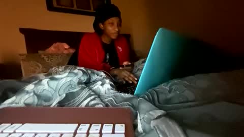 prettyfacefemale online show from February 2026 02:28:01 AM