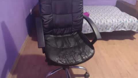 prettyjulliette online show from February 2025 01:54:02 PM