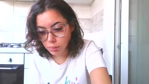 prettyjulliette online show from October 2025 10:25:01 AM