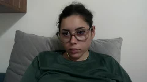 prettyjulliette online show from November 2025 08:51:01 PM