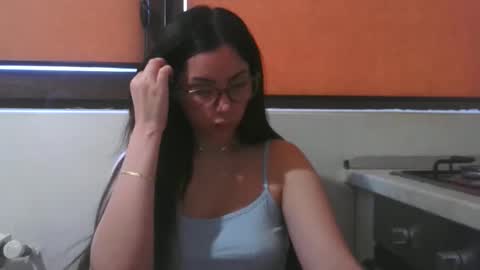 prettyjulliette online show from May 2026 02:35:02 PM