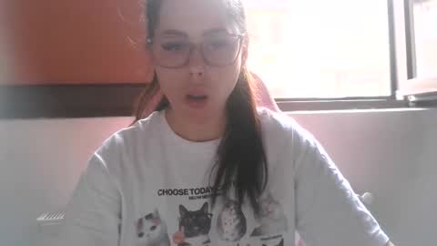 prettyjulliette online show from May 2026 03:51:01 PM