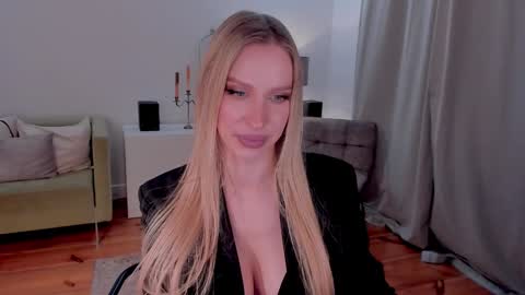 Snapshot of prettyk1ller chatting on January 2025 03:43:01 AM Eva online show from January 2025 03:43:01 AM