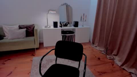 Snapshot of prettyk1ller chatting on March 2025 01:37:01 AM Eva online show from March 2025 01:37:01 AM