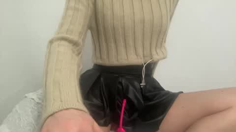 prettykitties_xo online show from February 2025 09:00:01 AM