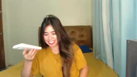 Snapshot of prettylicious_girl chatting on April 2026 12:42:02 AM precious online show from April 2026 12:42:02 AM