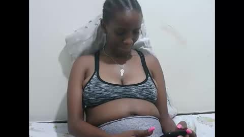 nana online show from December 2025 12:27:01 AM