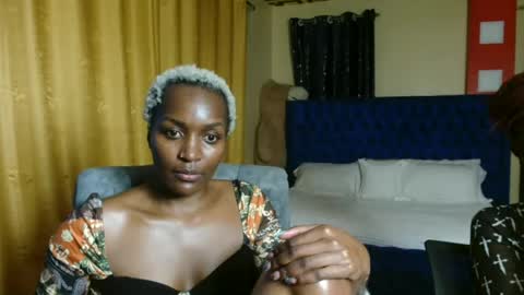 Snapshot of prettyquee chatting on June 2026 06:23:01 PM sasha online show from June 2026 06:23:01 PM