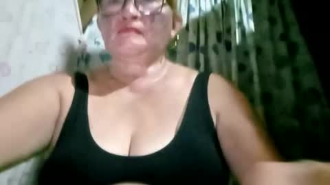 Snapshot of prettyrose01 chatting on June 2026 12:33:02 PM prettyrose01 online show from June 2026 12:33:02 PM