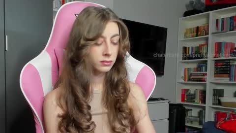 Sophie  next stream will be at Monday  i will wait you guys  online show from November 2025 11:36:02 AM