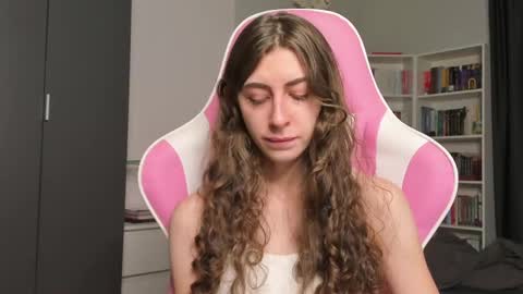 Sophie  next stream will be at Monday  i will wait you guys  online show from May 2026 05:47:01 AM
