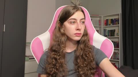 Sophie  next stream will be at Monday  i will wait you guys  online show from May 2026 05:37:02 AM