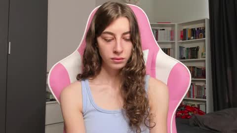 Sophie  next stream will be at Monday  i will wait you guys  online show from May 2026 06:19:01 AM
