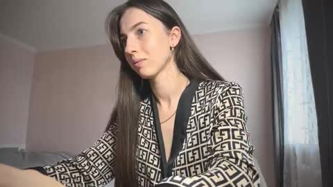 prettyyy_angel online show from October 2025 12:13:02 PM