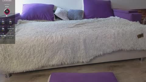 Kitty online show from April 2026 02:17:02 AM