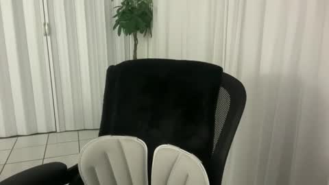 prettyyykittyyy22 online show from December 2025 05:25:01 AM