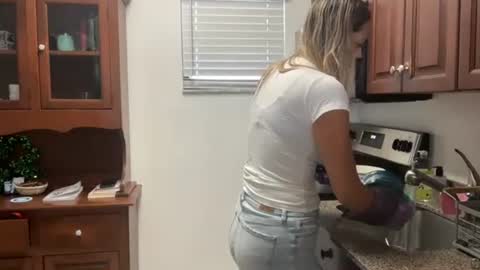 prettyyykittyyy22 online show from April 2026 04:48:02 PM