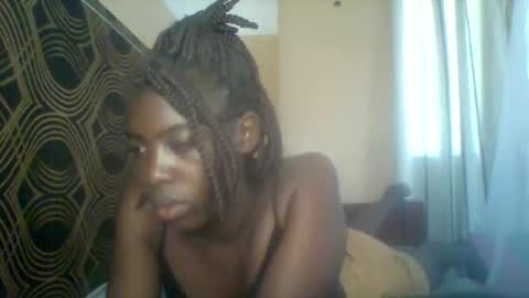 prettyzuzu online show from September 2025 06:40:01 AM